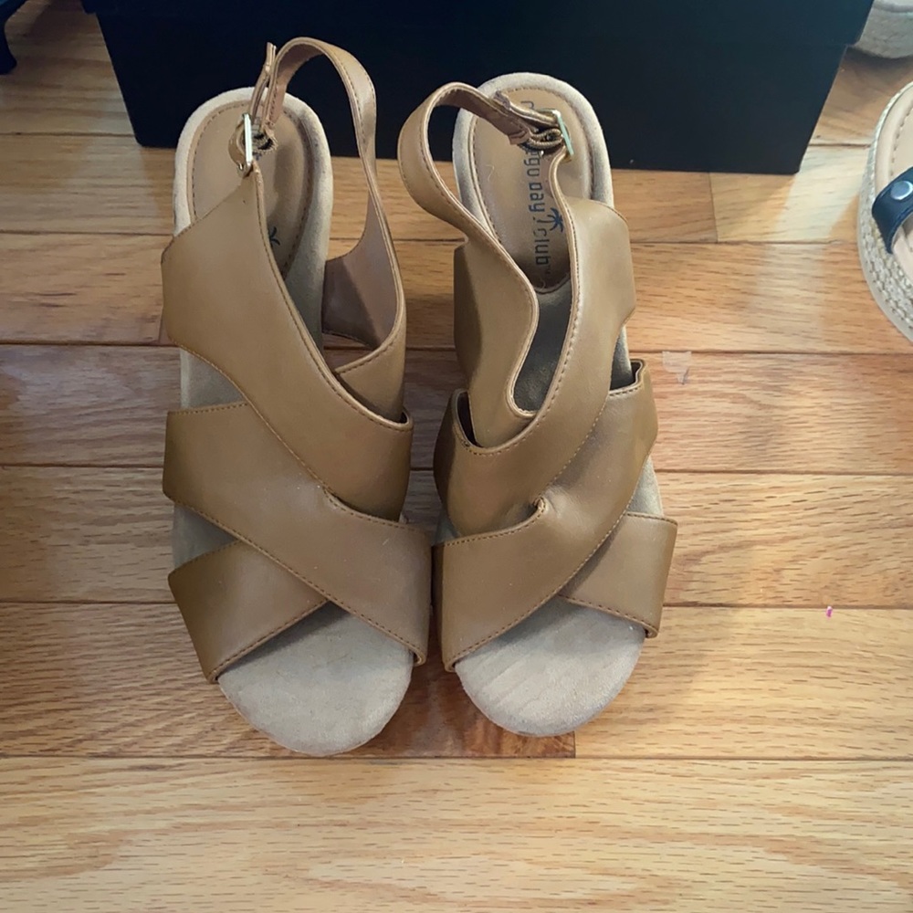 brown wedge
